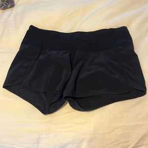 Black size 8 lululemon shorts